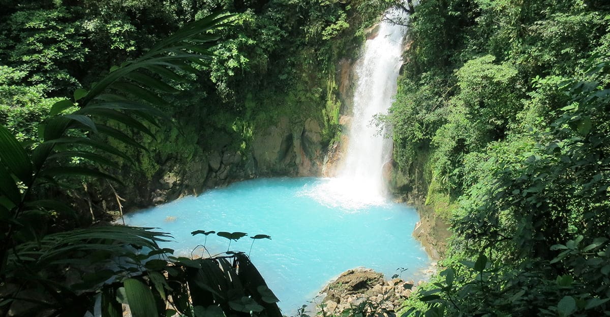 Image of Rio Celeste waterfall