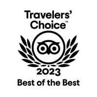 Traveler's choice best of the Rio Celeste hiking logo.